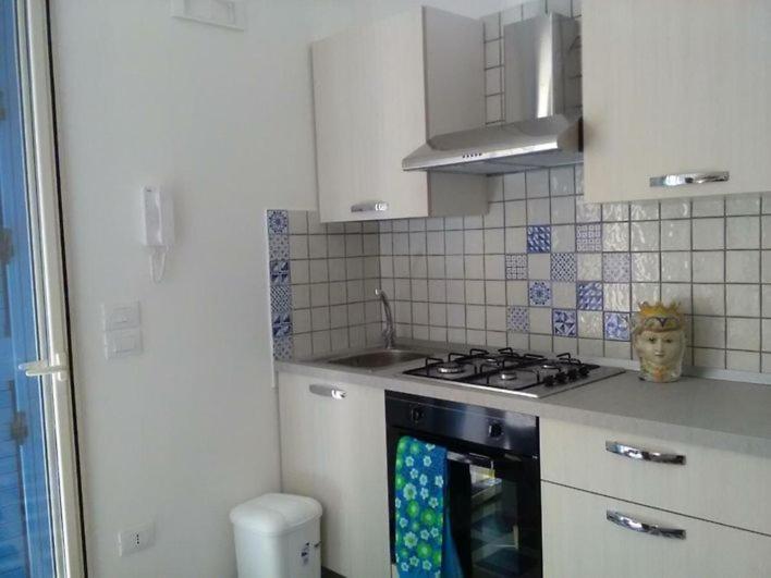 Ferienwohnung Brezza Di Mare Punta Secca Exterior foto